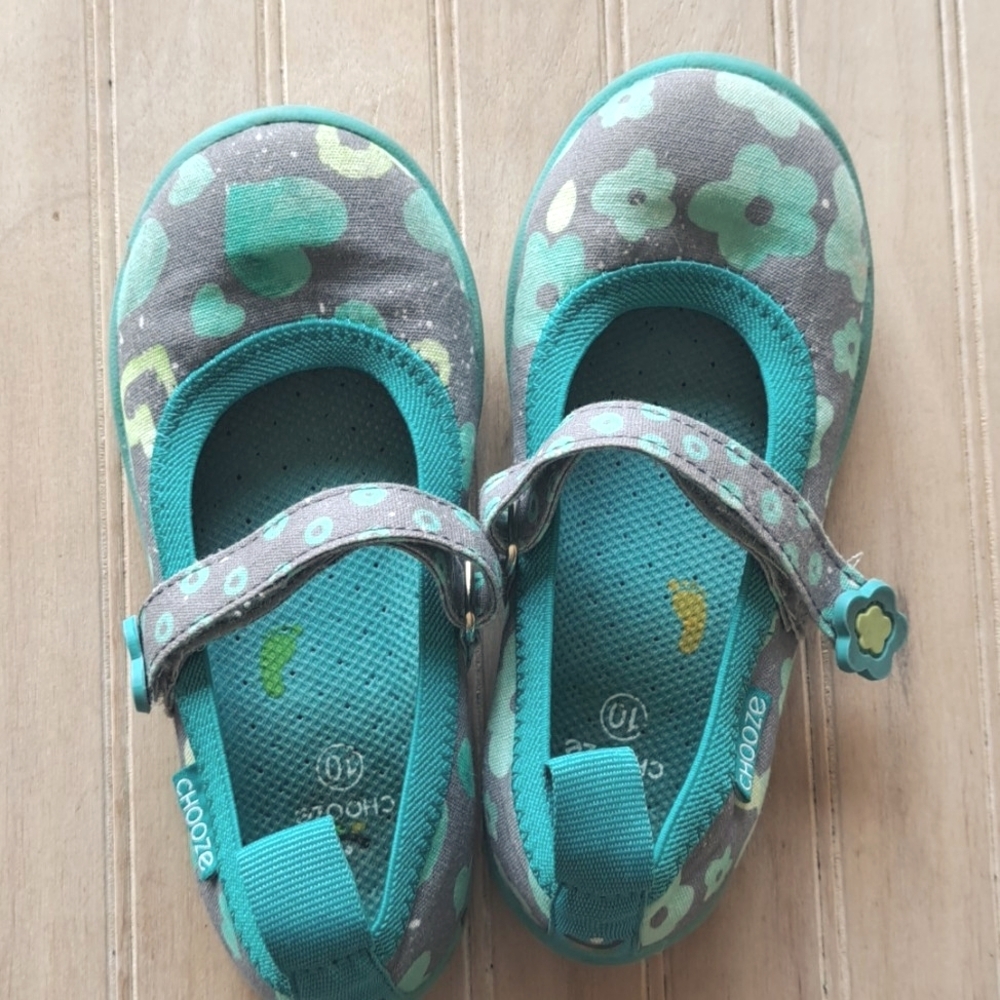 Chooze Blossom Turquoise Velcro Strap Slip On Fun Causal Mary Jane Flats